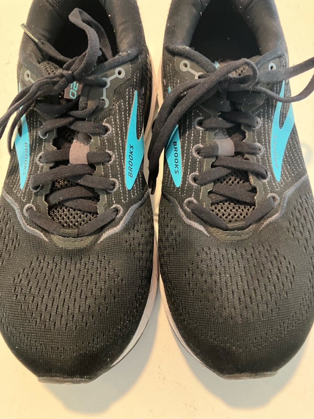 Brooks Womans Black & Teal Athletic Running Shoes 9EW